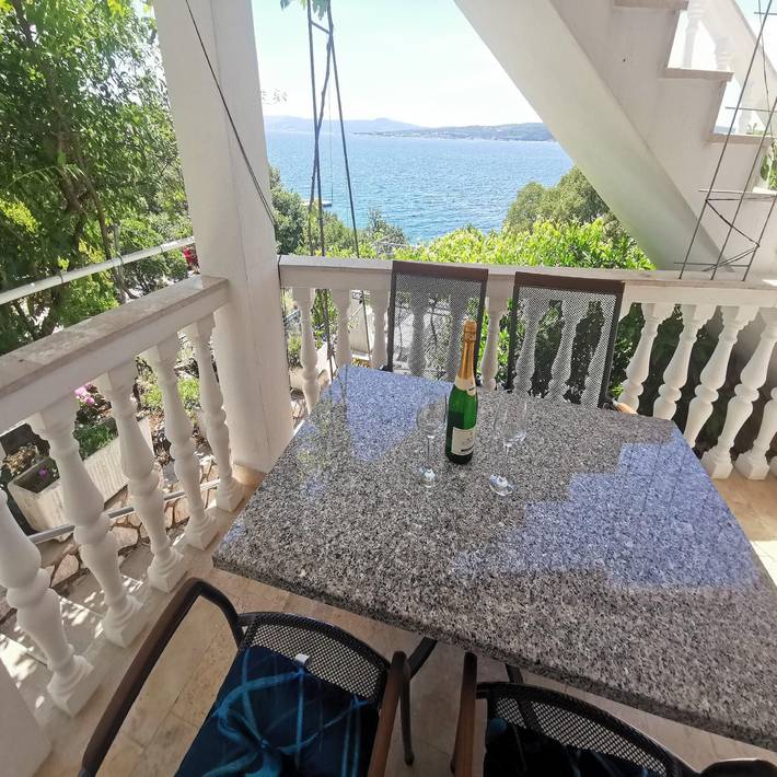 Apartament wakacyjny dla 2 osób, z taras w Dramalj