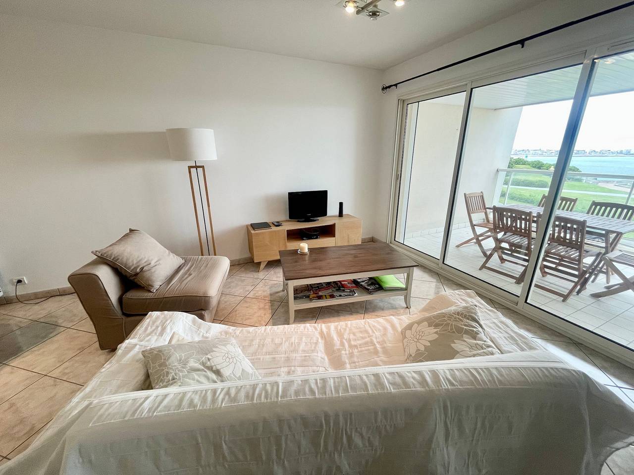Appartement entier, T2 avec terrasse, 500m de la plage, Les Sables-d'Olonne in Les Sables-d'Olonne, Vendée