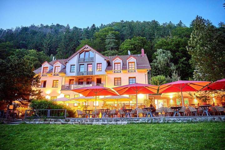 Hotel für 2 Personen, mit Terrasse und Garten sowie Sauna und Ausblick