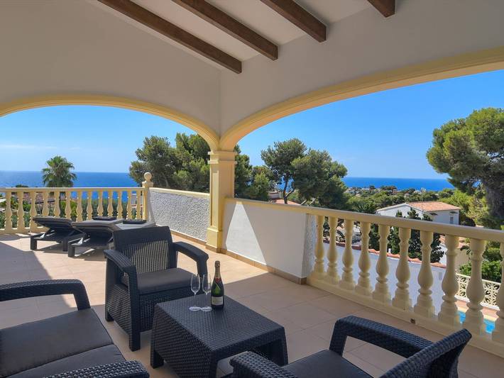 Location de vacances pour 8 personnes, avec terrasse et jardin à Jávea - 2