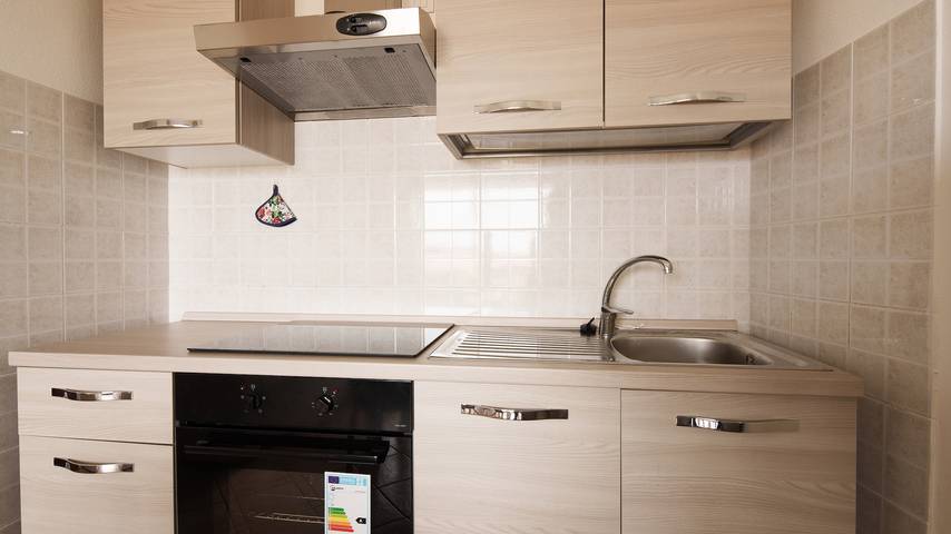 Gîte pour 2 personnes, avec terrasse dans Olbia - 2