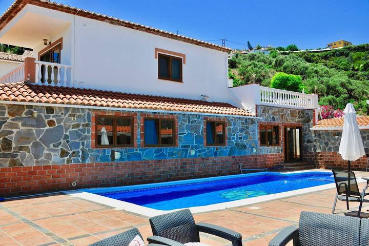 Villa für 17 Personen, mit Garten und Pool, kinderfreundlich in Torrox - 4