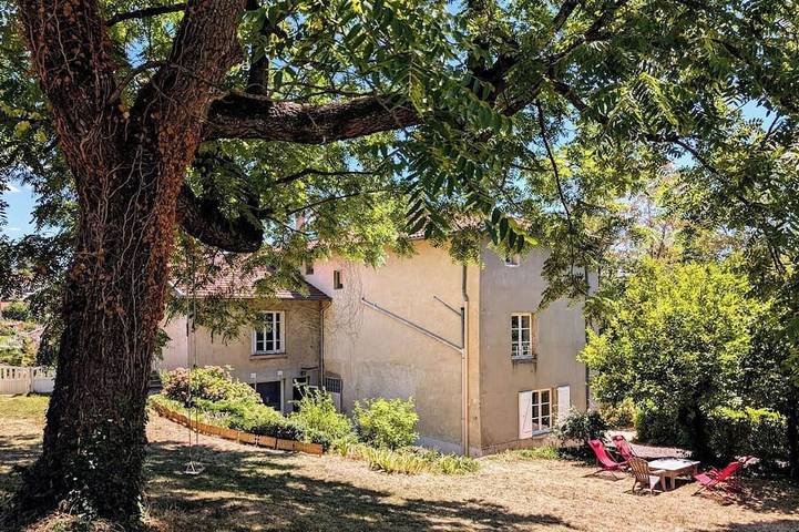 Location de vacances pour 15 personnes, avec Jardin dans Les Halles