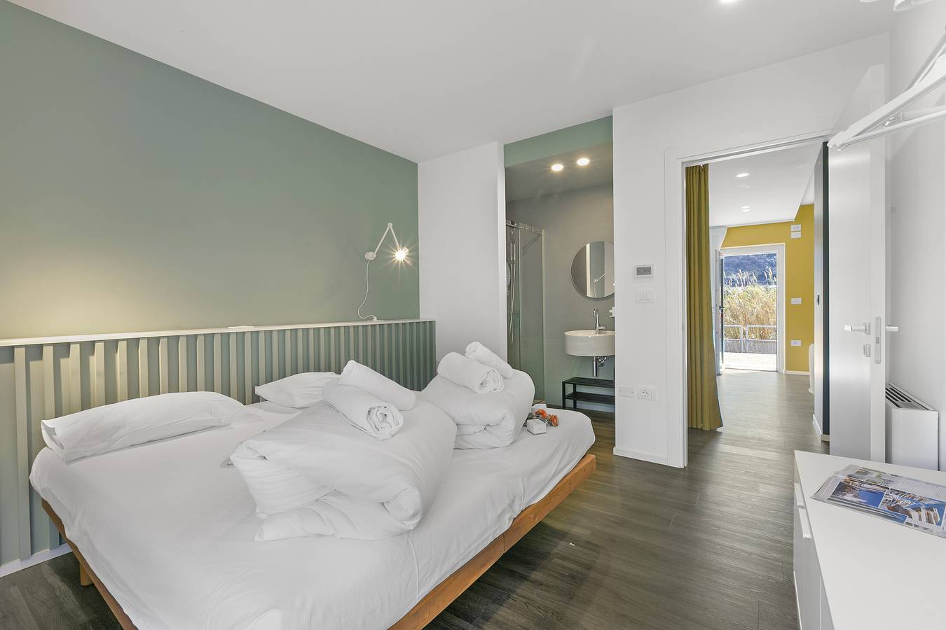 Entire apartment, Villa Al Fiume - Sogno Al Tramonto in Nago-Torbole, Garda Mountains