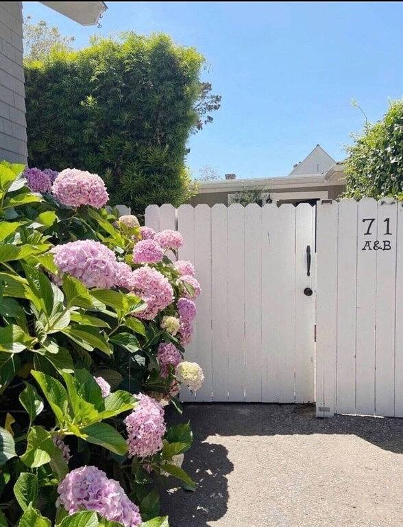 Montecito Miramar Beach Cottage in Montecito, Santa Barbara County