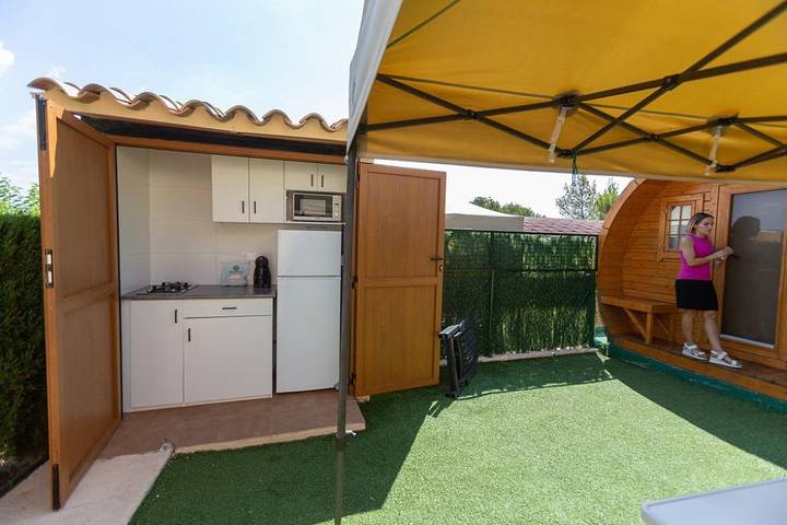 Camping para 4 personas, con jardín además de piscina y piscina para niños en Alt Palància - 4