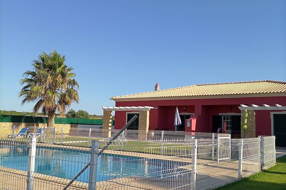 Fabulous villa, quiet place, Swimming pool, Bbq,Ac, Wifi. in Algoz, Faro Distrikt
