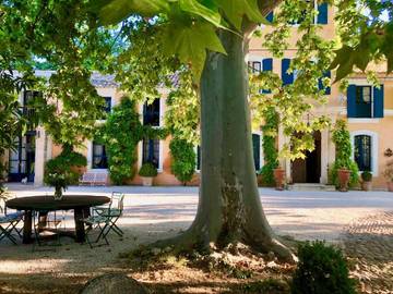 Maison d’hôte pour 2 personnes, avec piscine ainsi que jardin et vue à Le Thor
