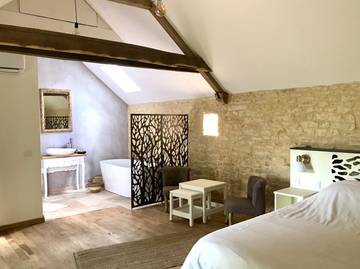 Chambre d’hôte pour 2 personnes, avec jacuzzi et sauna ainsi que jardin et piscine dans Occitanie