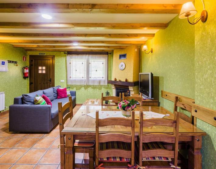 Casa rural con piscina para 4 personas, con Jardín en Eo-Navia - 4