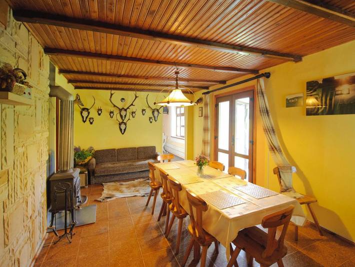 Casa de vacaciones con techo de paja en Rekowo in Mar Baltico Polonia
