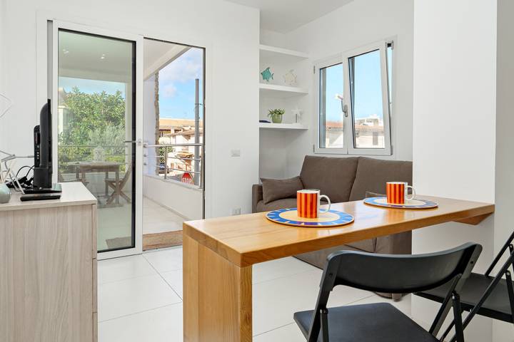 Entire apartment, Apartment "Cormorani - 13" Near the Beach with A/C & Terrace in Terza Spiaggia, Golfo Aranci
