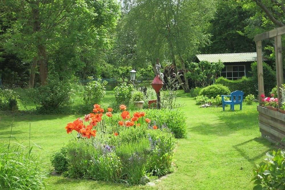 Garden Paradise - Luys Guesthouse in St. Peter-Bad, St. Peter-Ording