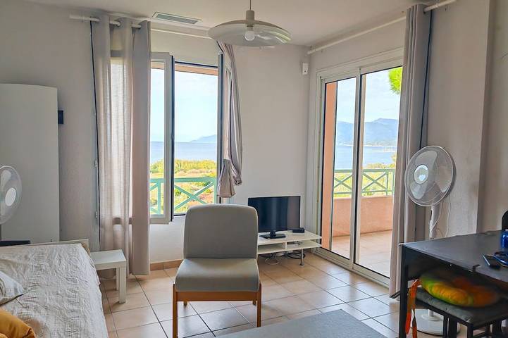 Appartamento intero, Fully furnished T3 apartment with breathtaking views of the Gulf of Saint-Florent! in Saint-Florent, Calvi e dintorni