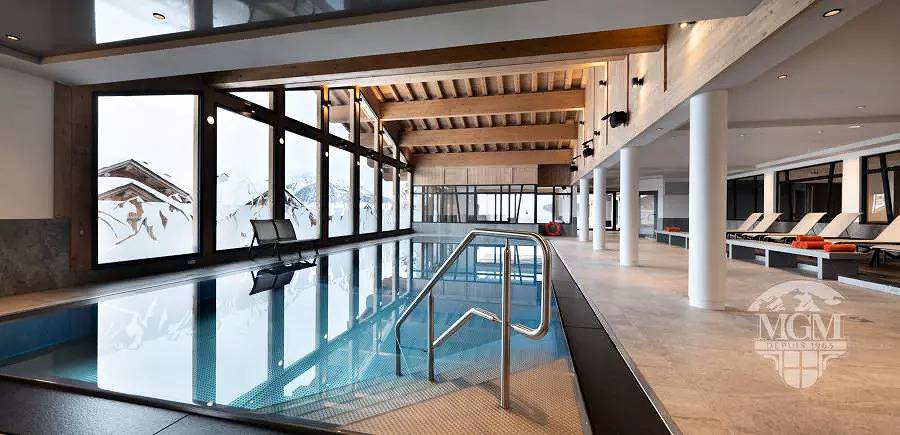 Gîte pour 10 personnes, avec jacuzzi ainsi que sauna et balcon dans Station De La Rosiere - 3