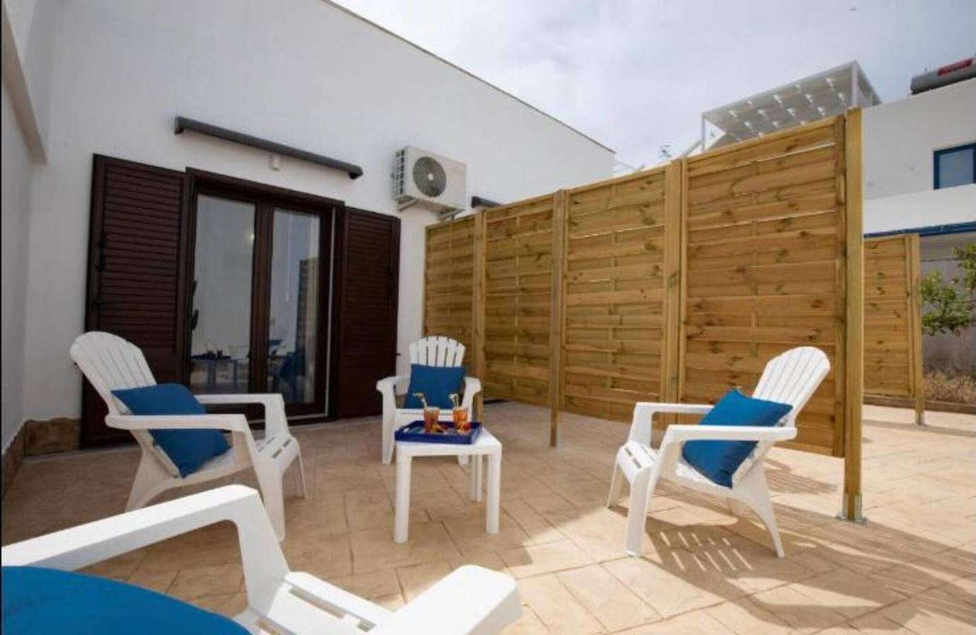 Zimmer 'La Rocca 3' mit privater Terrasse, Wlan und Klimaanlage in San Vito Lo Capo, Trapani Provinz