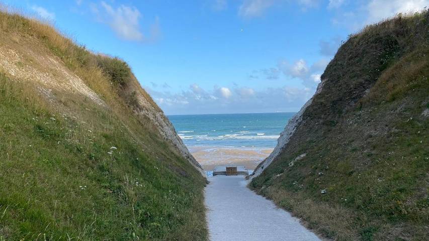 Location de vacances pour 6 personnes, avec jardin à Escalles - 4