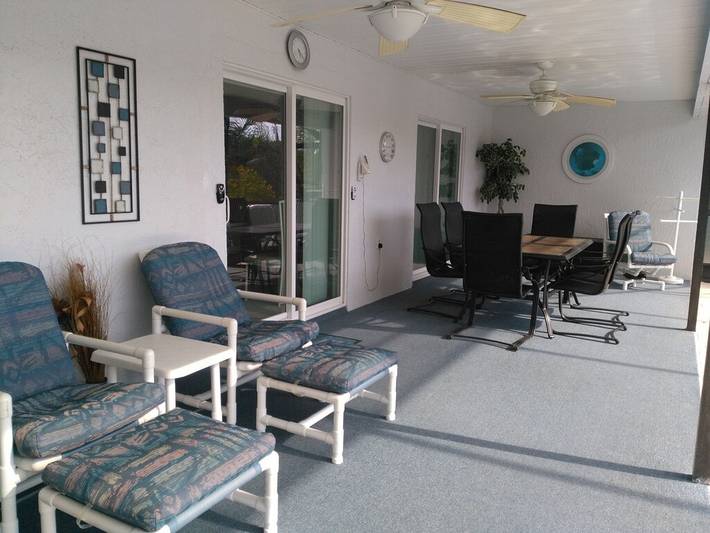 Vacation rental for 6 people, with yard in Spring Hill