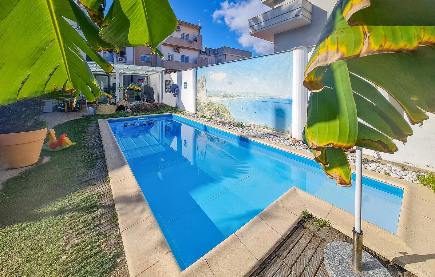 Ganze Ferienwohnung, Appartement am Pool mit Küche und Parkplatz: Assemini in Assemini, Campidano