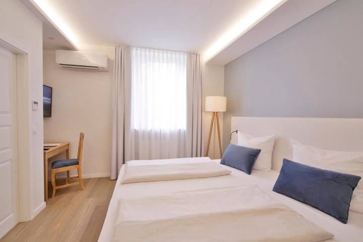 Hotel für 4 Personen, mit Terrasse und Garten sowie Sauna in Donnersbergkreis