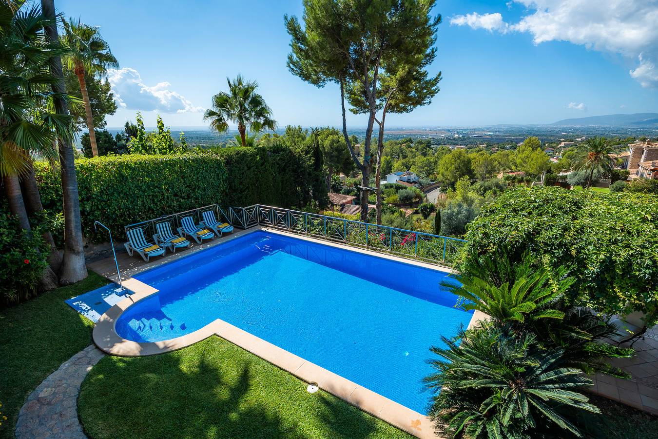 Chalet 'Tierraseca' con Piscina Privada, Wi-Fi y Aire Acondicionado in Buñola, Mallorca Oeste
