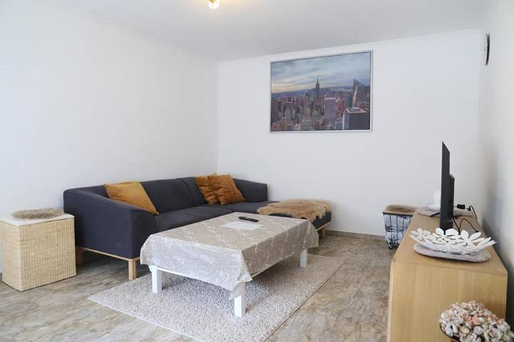 Ferienwohnung für 4 Personen, mit Whirlpool und Terrasse sowie Garten in Oldenburg - 2
