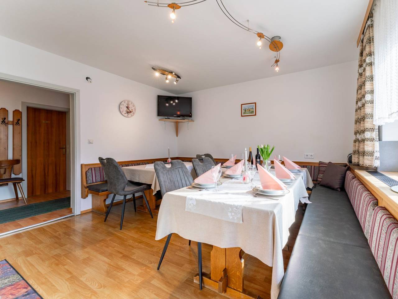 Ganze Wohnung, Gruppenunterkunft mit Garten im Salzburger Land in Niedernsill, Pinzgau