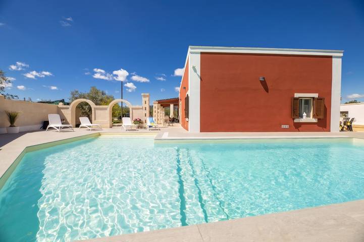 Gîte pour 4 personnes, avec piscine et jardin à Fasano - 2