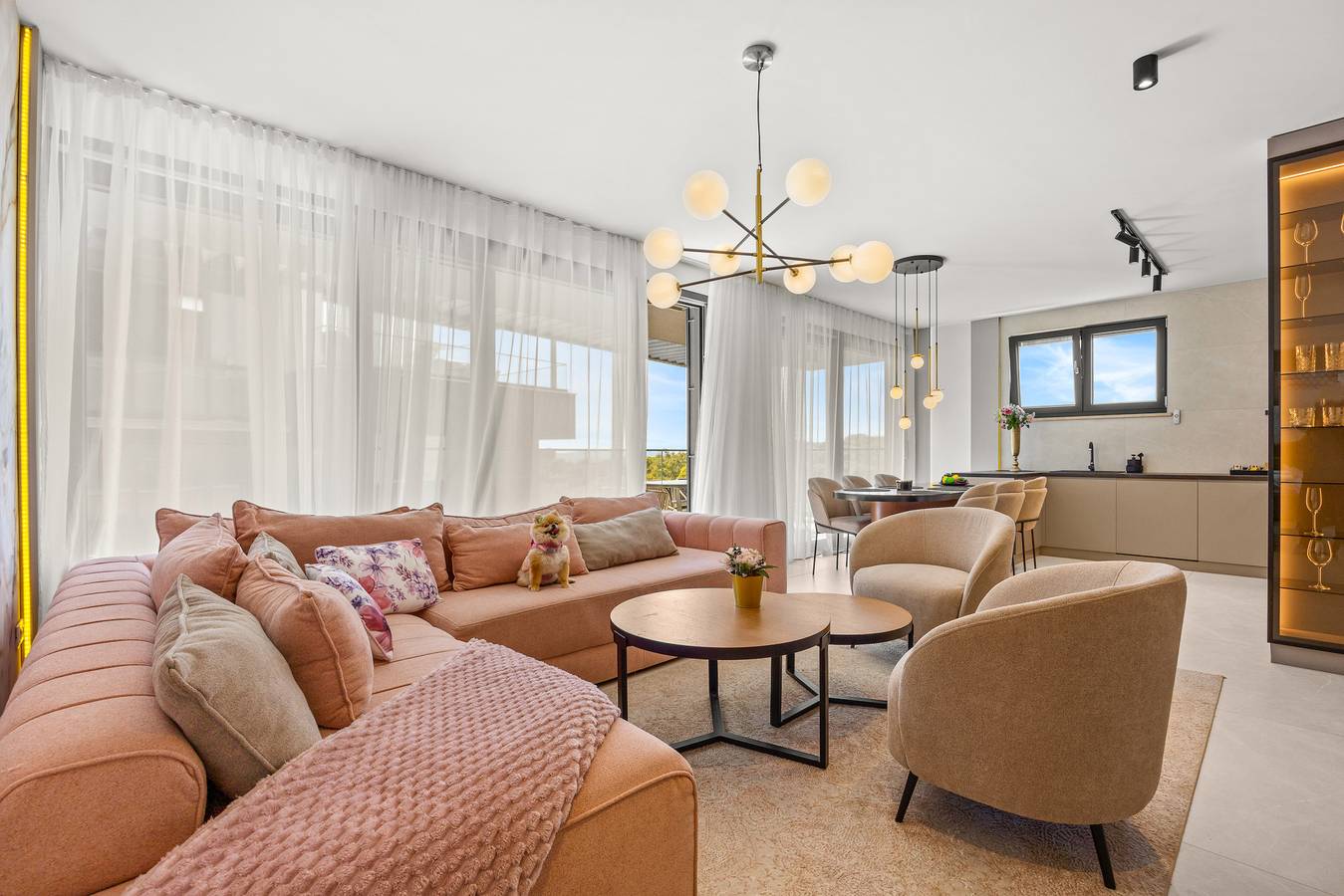 Ganze Wohnung, The Skyview Penthouse -Waterfront Pool Residence in Strand Kožino, Zadar (Kommun)