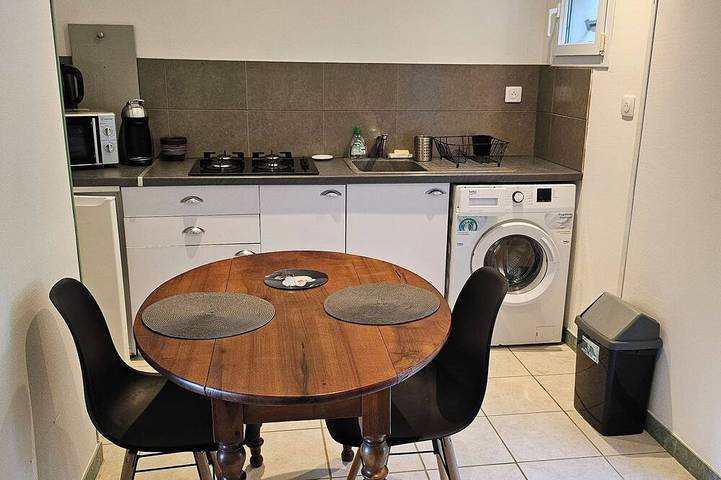 Accommodation A Ritonda (room+bath+kitchen), quiet with mountain view in Sollacaro, Arrondissement de Sartène