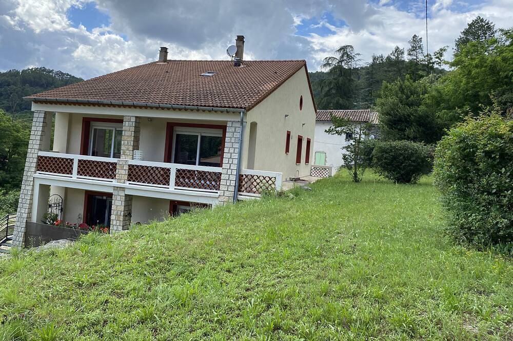 Appartement entier, Grand Appartement à 15 min du Village Idéal Pour une Famille in Saint-Jean-du-Gard, Parc national des Cévennes