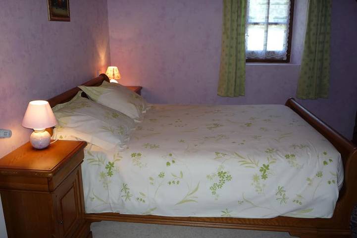 Casa rural con piscina privada climatizada, pesca de truchas, pista de petanca. in Lacroix-Barrez, Aveyron (desambiguación)