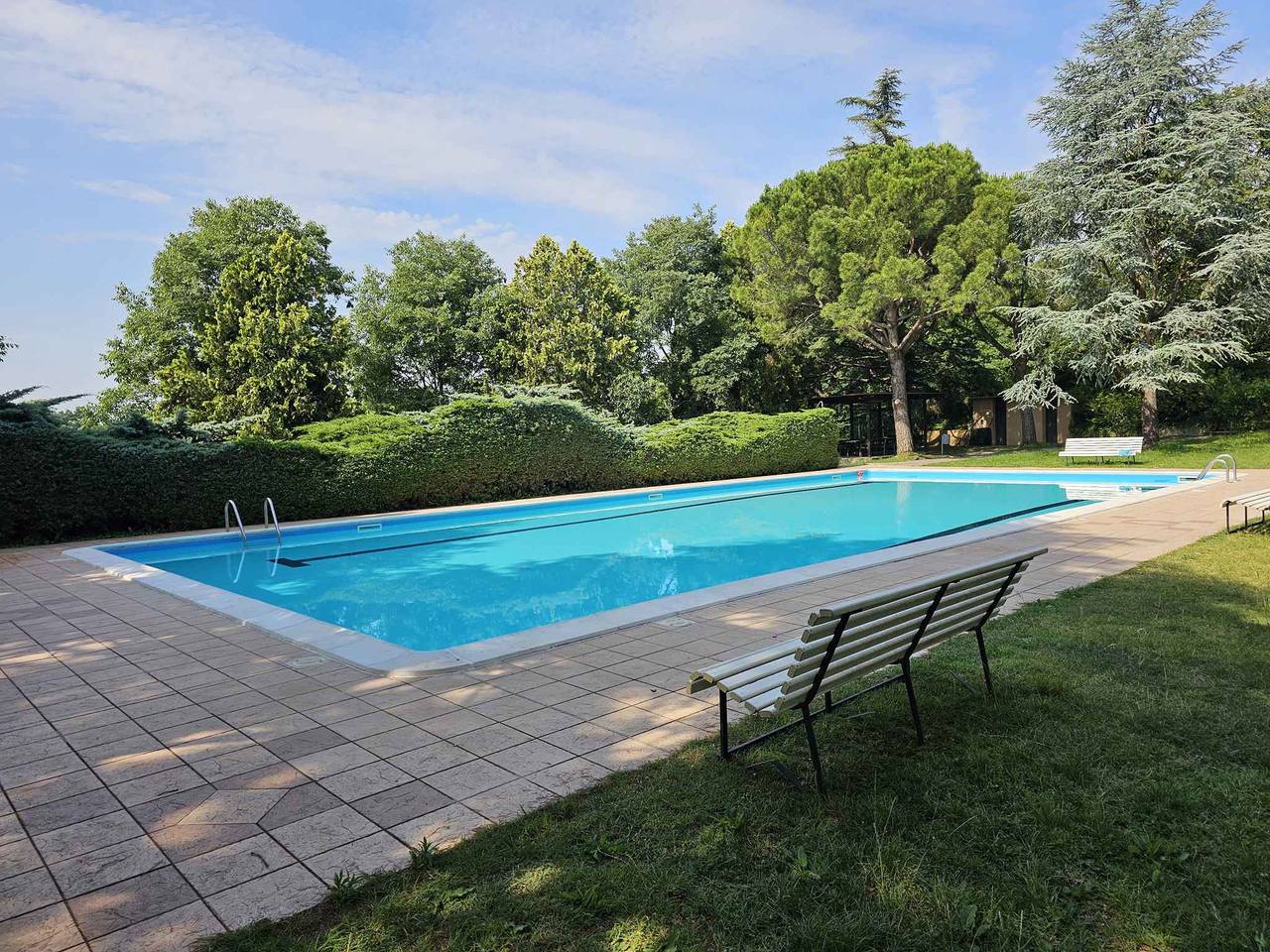 Appartamento intero, Appartamento con aria condizionata, piscina, tennis  in Lazise, Prealpi Gardesane