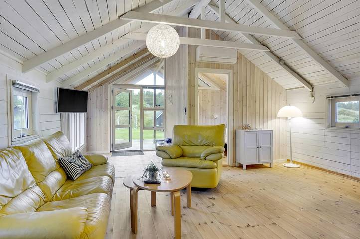 Amazing home in Thisted w/ WiFi and 2 Bedrooms in Klitmøller, Thy Nationalpark