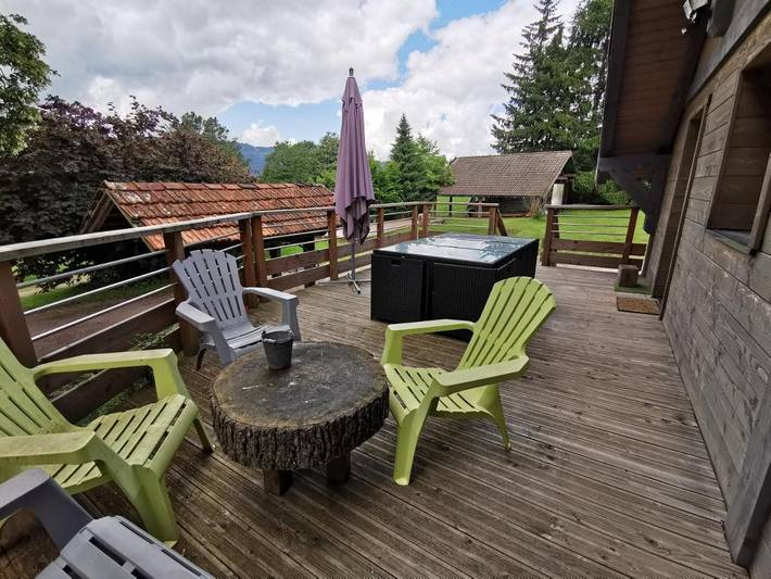 Location de vacances pour 10 personnes, avec jardin et sauna ainsi que jacuzzi et piscine à Gerbamont - 2