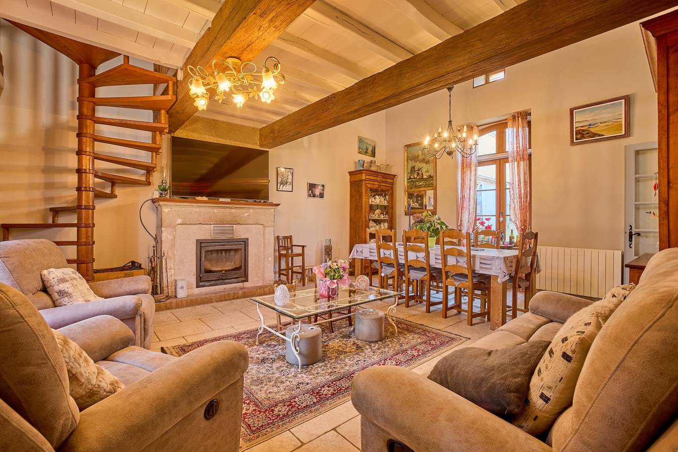 Cape - maison avec piscine et jacuzzi in Thénac, Périgord Pourpre