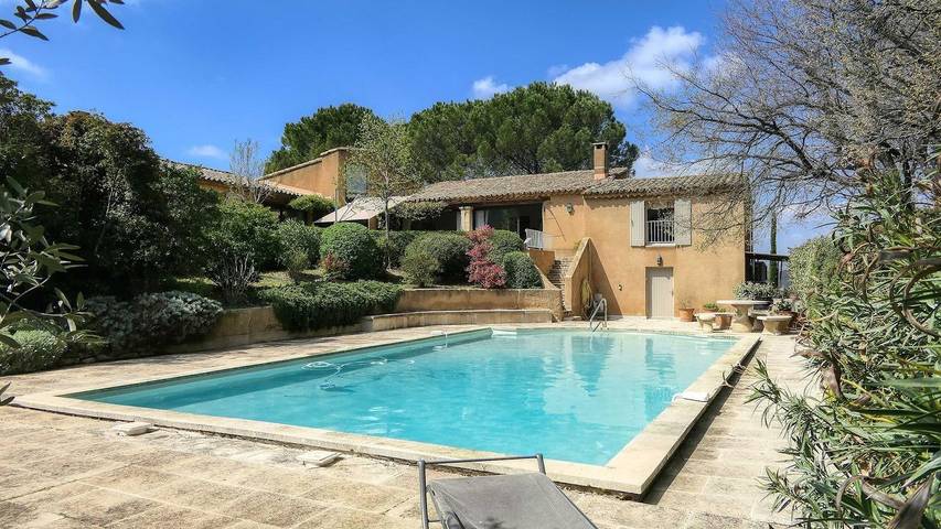 Villa pour 7 personnes, avec piscine