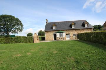 Gîte pour 5 personnes, avec jardin dans la Manche