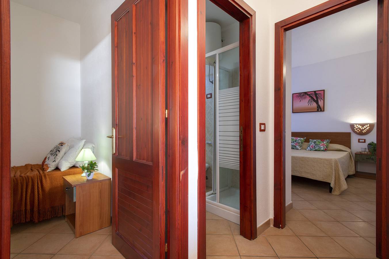 Appartamento intero, Appartamento 'Rosa's' con vista mare e terrazza privata in Trinità d'Agultu e Vignola, Olbia-Tempio