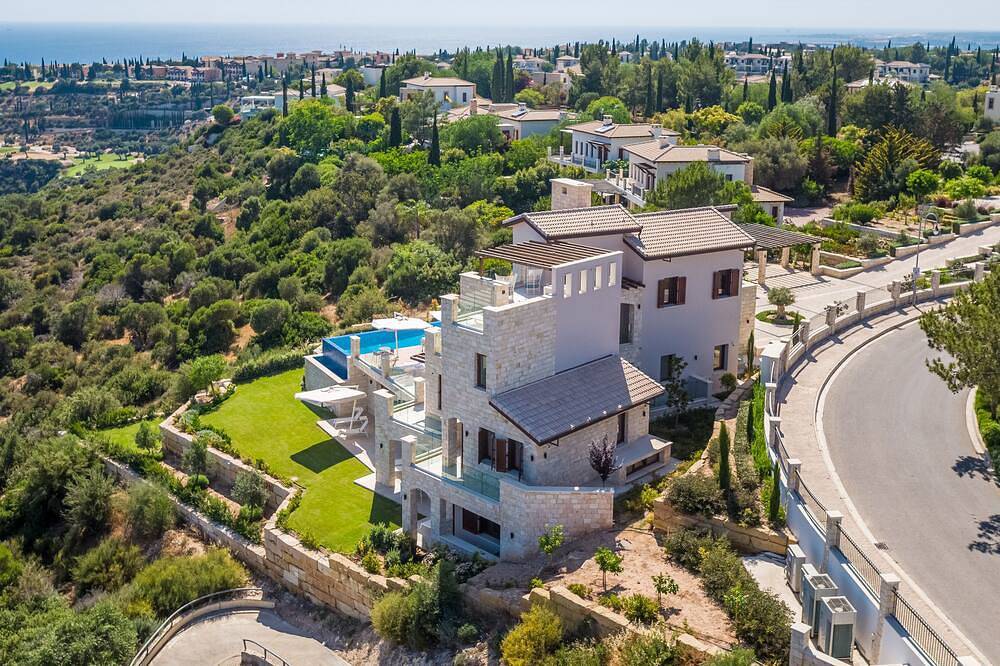 Villa Elea, New Deluxe Golf Villa in Aphrodite Hills - 6 Bedrooms, 7 Bathrooms. in Kouklia Pafou, Chypre du Sud