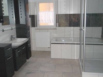 Ganze Ferienwohnung, Ferienwohnung am Schloßberg - Fw mit 1 Schlafz., 1 komb. Wohn-/Schlafz., Küche, Bad Du+Wc+Badewanne, 5 P., Eg, 72 m² in Arnstadt, Thüringer Kernland