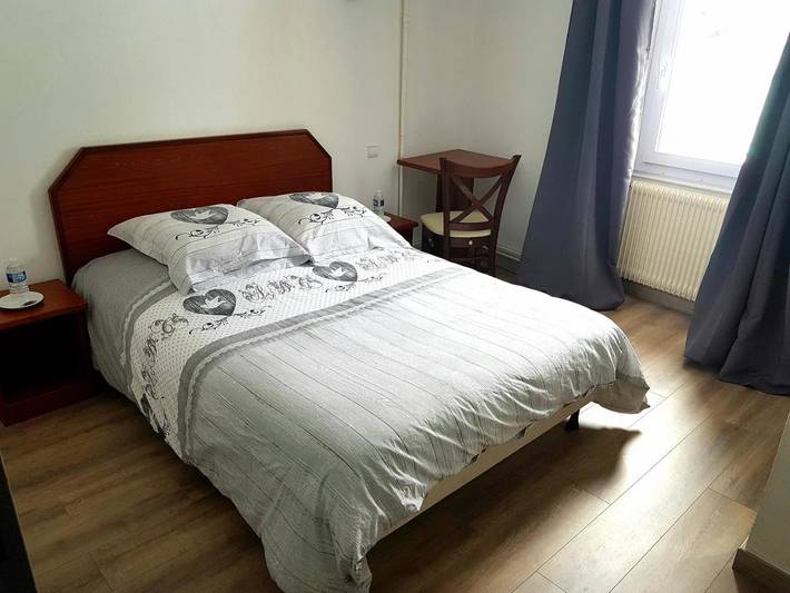 Hôtel pour 4 personnes, avec jardin, animaux acceptés à La Bastide - 2