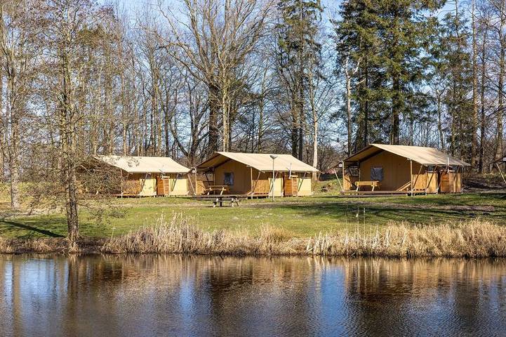 Ferienhaus für 6 Personen, mit Pool und Terrasse