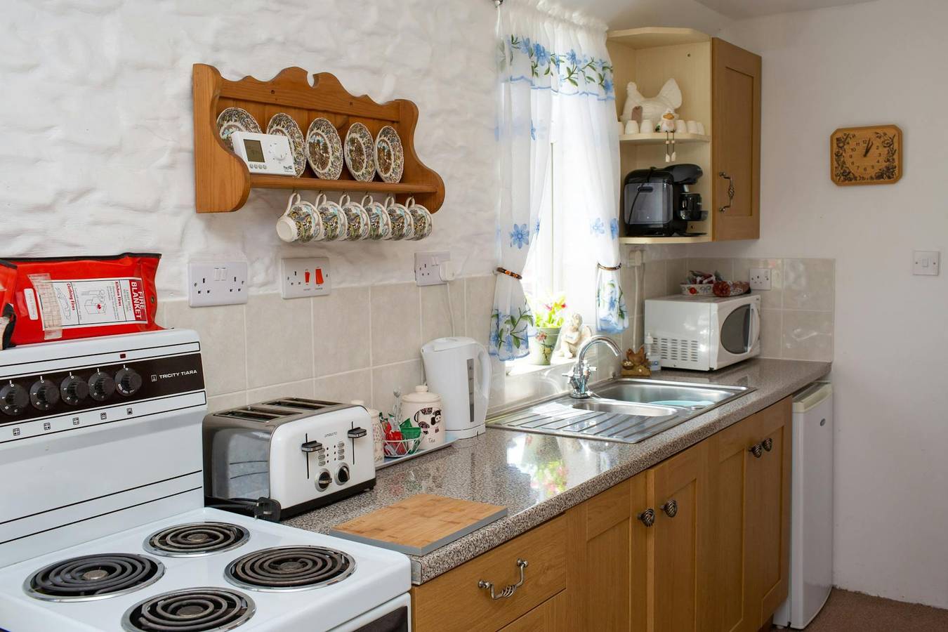 The Old Cottage, Aberporth in Cardigan Bay