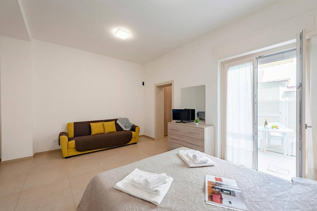 Ganze Wohnung, Suite 1 Ondina Viareggio 200m from sea in Viareggio, Italienische Riviera