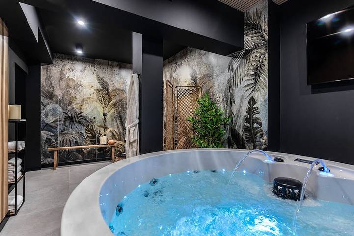Maison de vacances pour 10 personnes, avec jardin ainsi que jacuzzi et sauna - 1