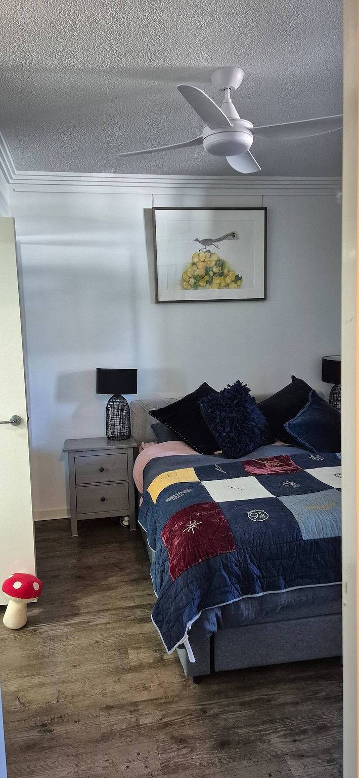 Entire apartment, A perfect place to hide away with river side charm in Brisbane, Moreton Bay