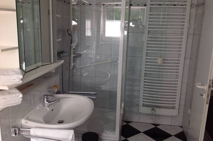 Ferienwohnung für 3 Personen, mit Terrasse und Garten in Paderborn - 4