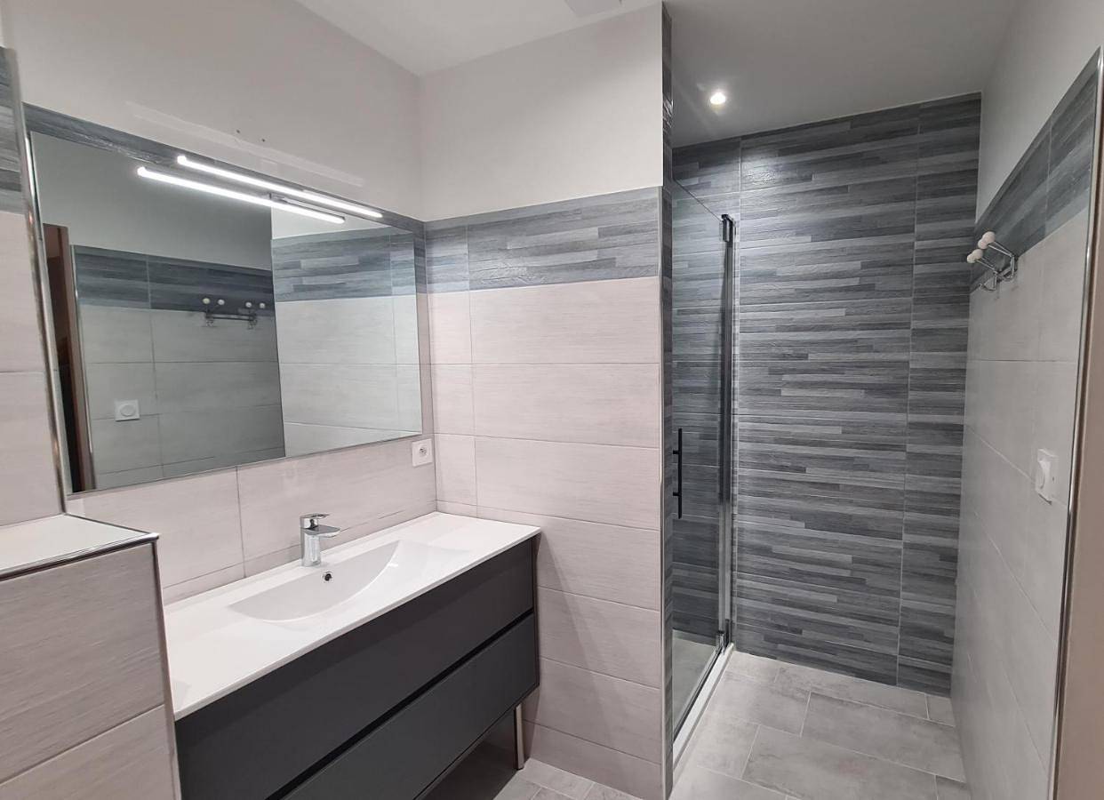 Appartement entier, Three-Bedroom Apartment in Othis, Seine-et-Marne