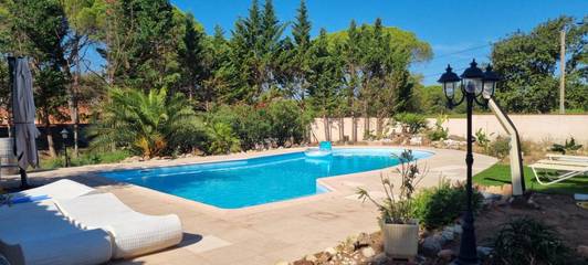 Maison d’hôte pour 3 personnes, avec vue ainsi que piscine et jardin à Vidauban